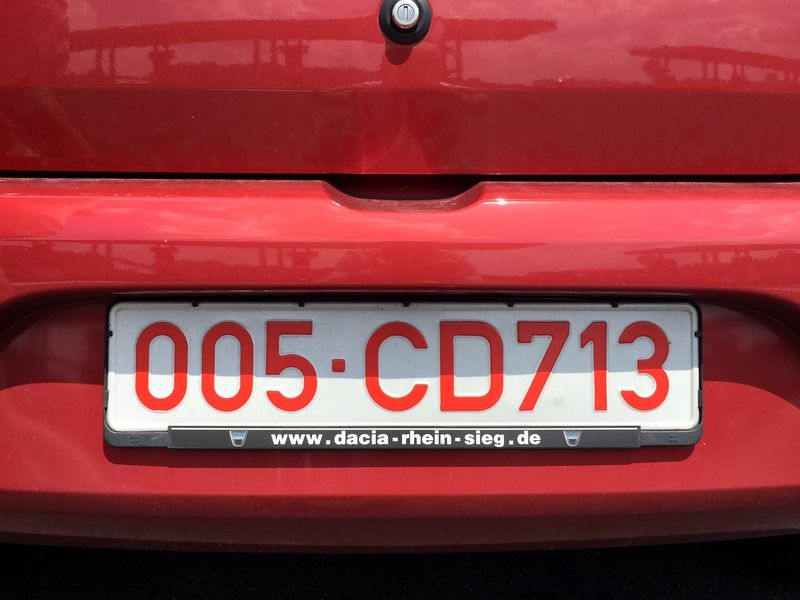 Matrícula diplomática 005, representando o país Alemanha