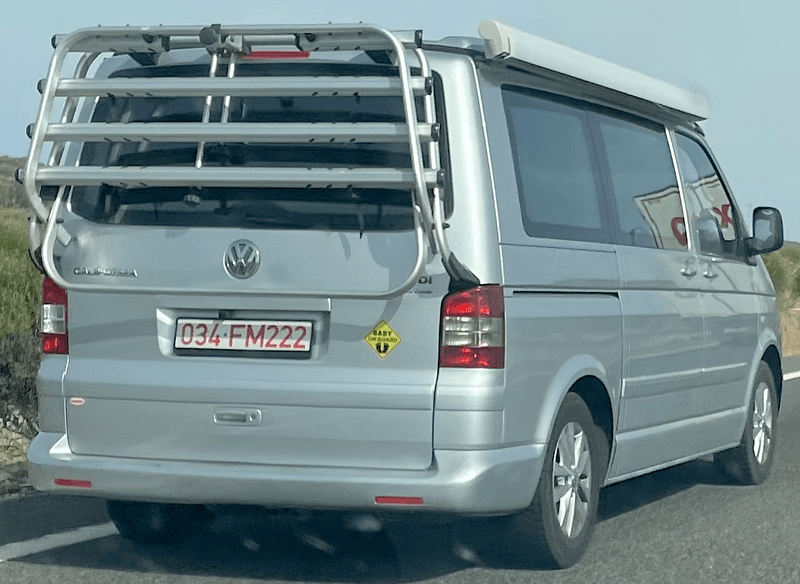 Matrícula diplomática 034, representando o país Répública Checa