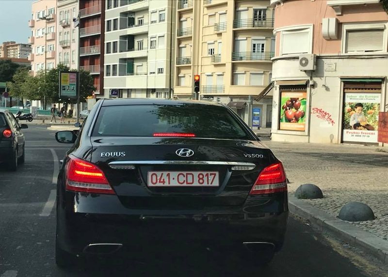 Matrícula diplomática 041, representando o país Coreia do Sul